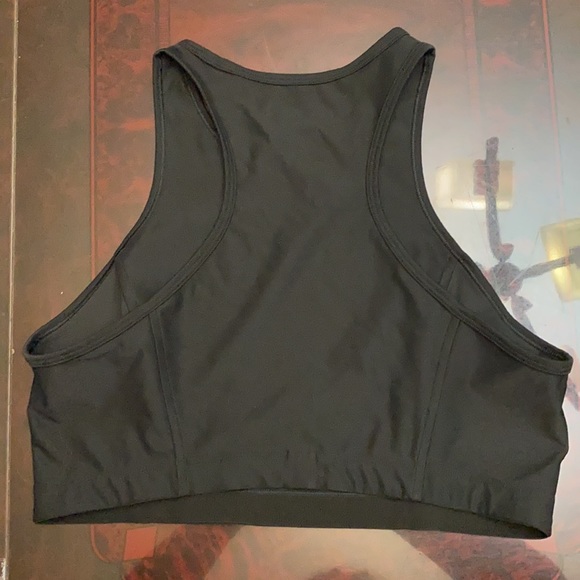 Outdoor Voices - Picture 2 of 3